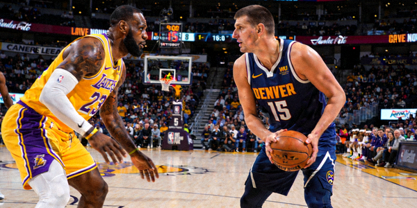 NBA季后赛湖人队对阵掘金队，勒布朗·詹姆斯与尼古拉·约基奇对位